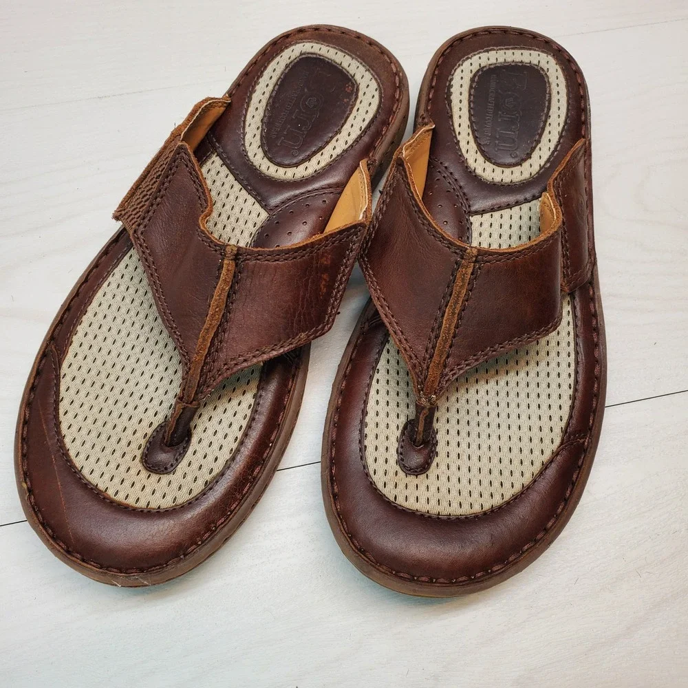 Born Mens Brown Leather Thong Sandals Flip Flops Size 9M Gorpcore Resortwear
